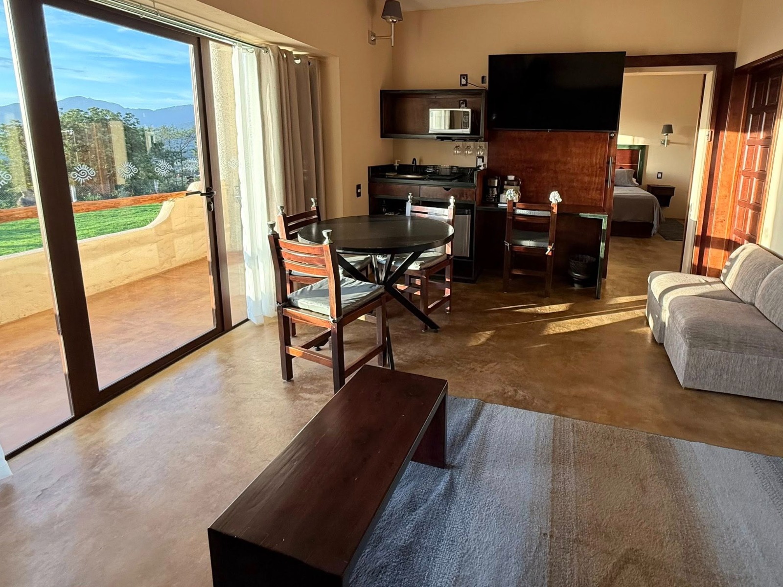 Amplia Master Suite Familiar con vista privilegiada a la sierra